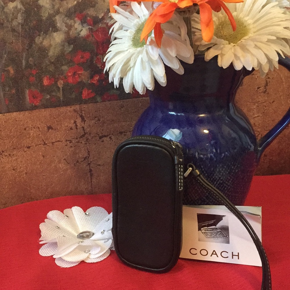 BEAUTIFUL COACH LEATHER COIN WALLET